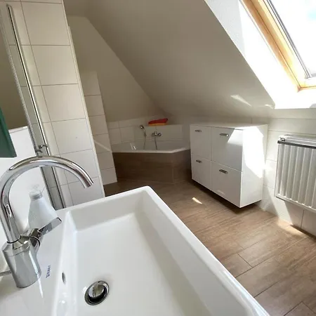 Neu! Moderne Schieke 아파트